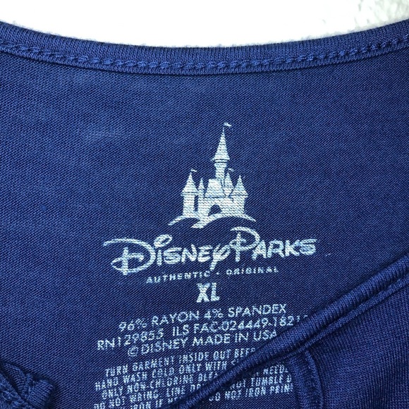 Disney Park Blue Mickey Mouse US Flag Epcot Showcase Short Sleeve Top Size XL - Picture 6 of 9